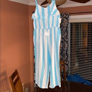 Crown and Ivy Jumpsuit⭐️